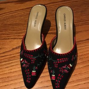 Charles Albert miles with 2” heels and embroidered fronts. Excellent condition